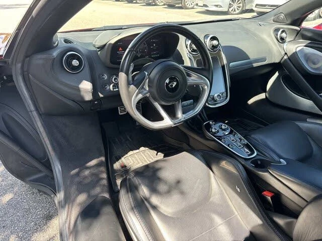 2020 McLaren GT - Image 15 of 27