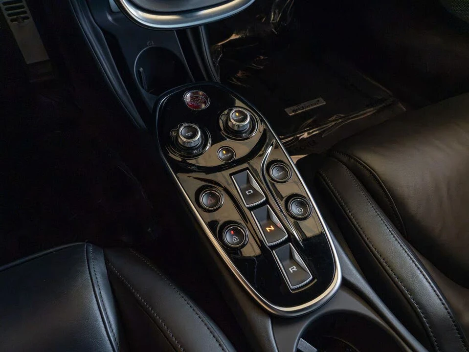 2020 McLaren GT - Image 12 of 27