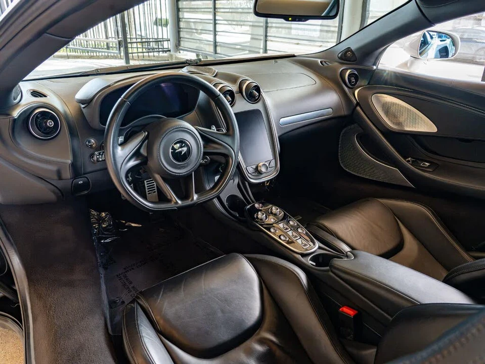 2020 McLaren GT - Image 15 of 27