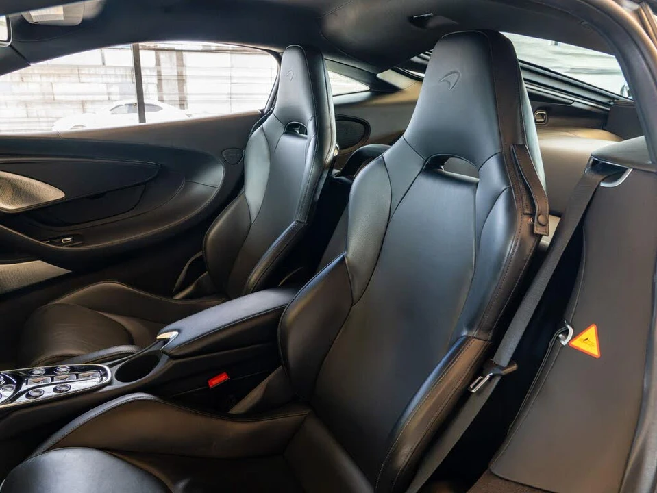 2020 McLaren GT - Image 17 of 27