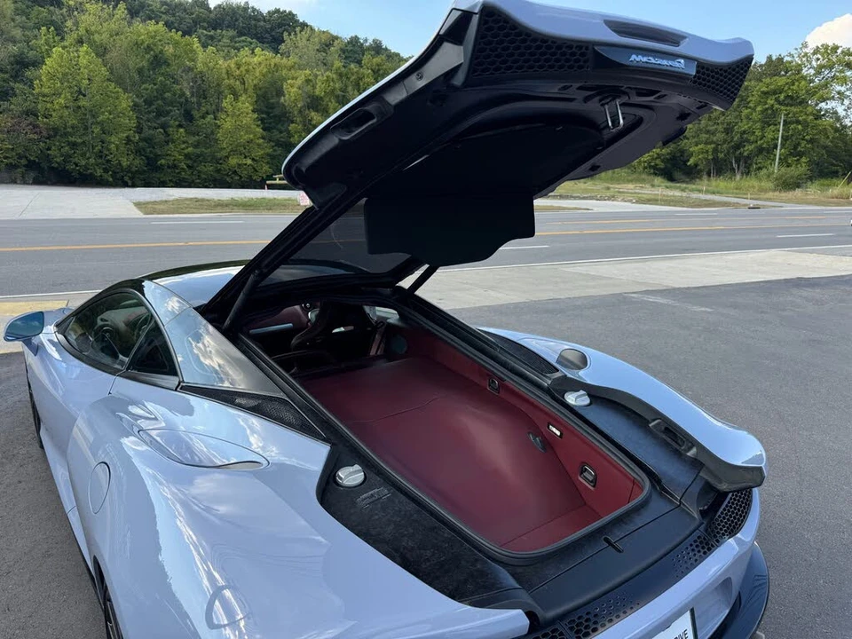 2020 McLaren GT - Image 28 of 31