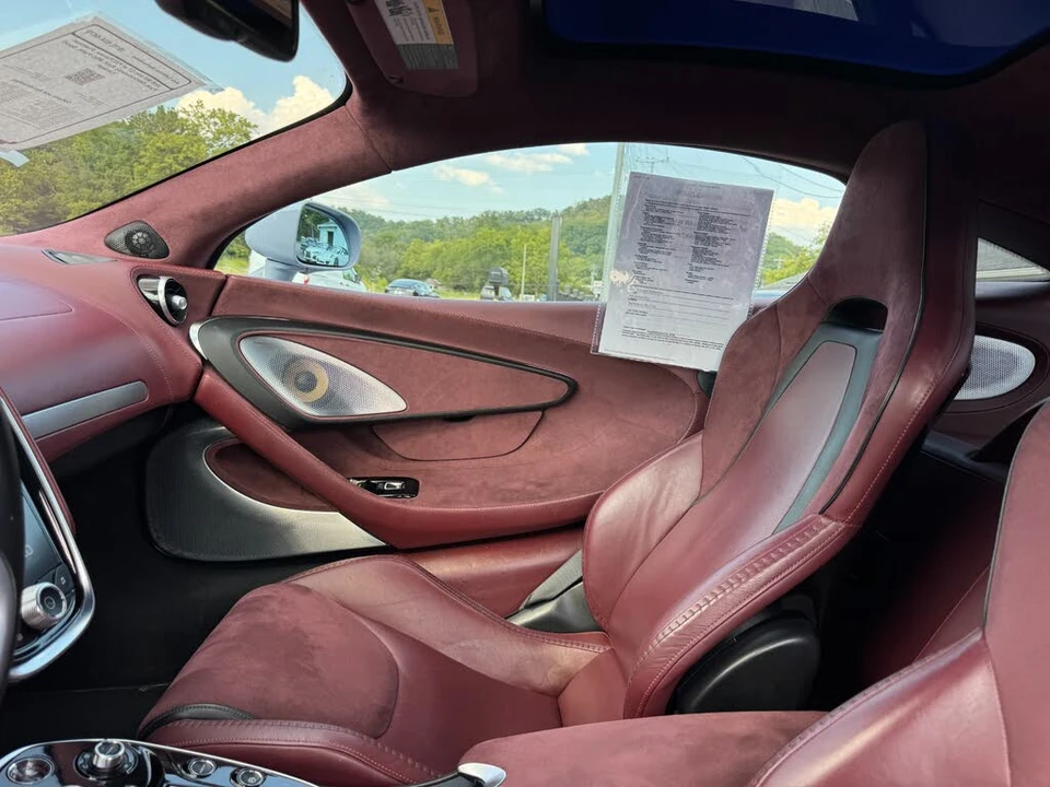 2020 McLaren GT - Image 27 of 31