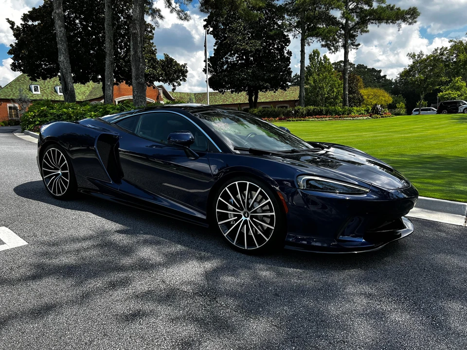 2020 McLaren GT - Image 29 of 31