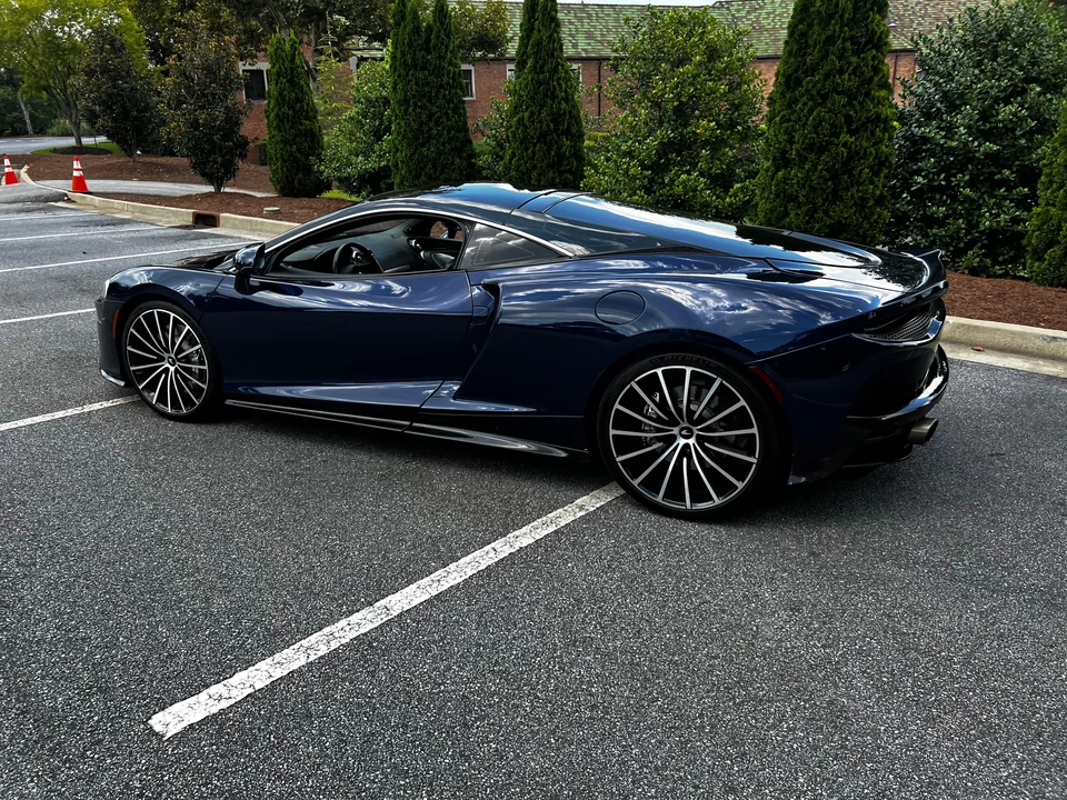2020 McLaren GT - Image 15 of 31