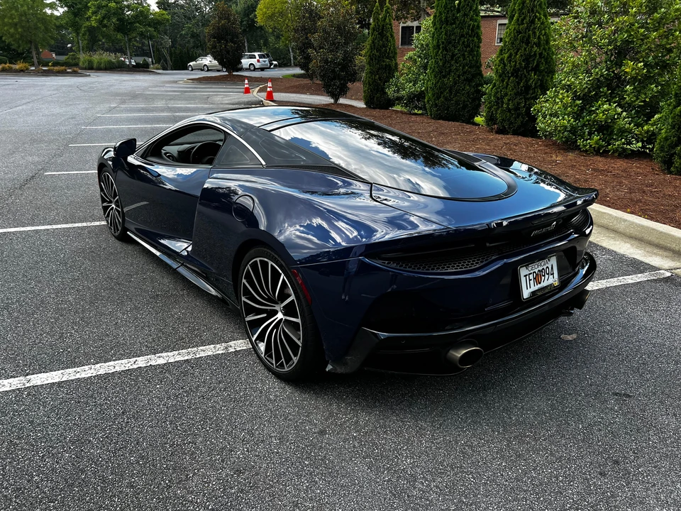 2020 McLaren GT - Image 17 of 31