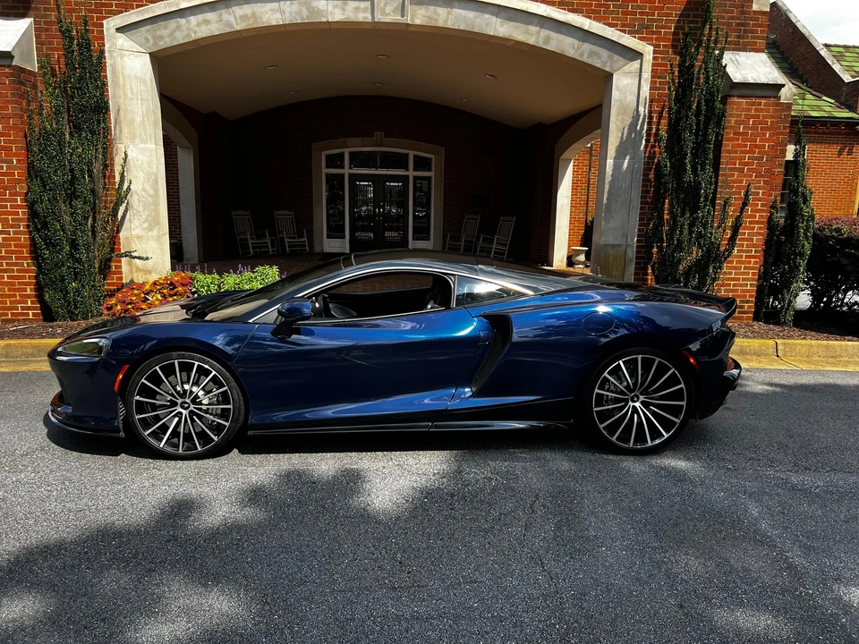 2020 McLaren GT - Image 13 of 31