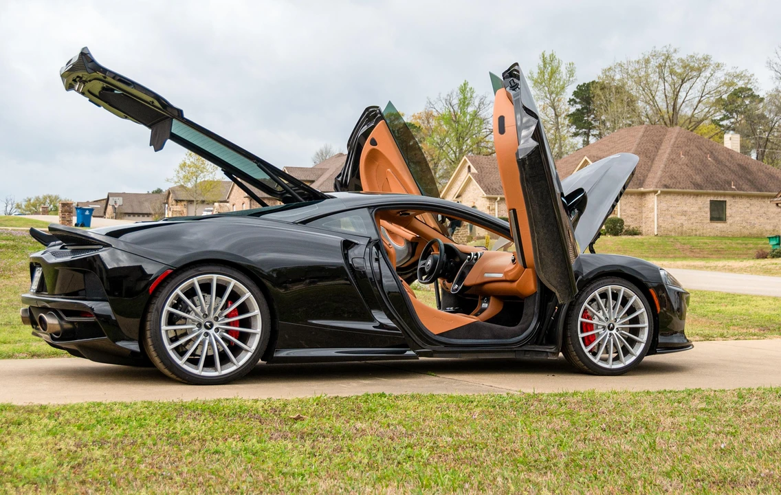 2020 McLaren GT - Image 10 of 31