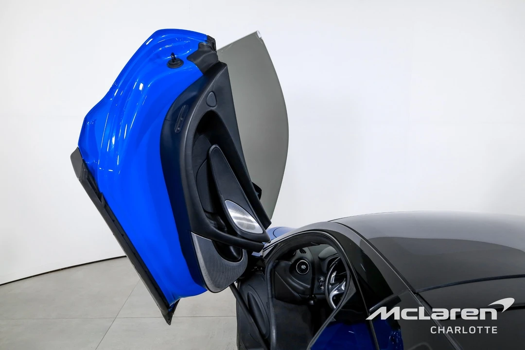 2020 McLaren GT - Image 11 of 12