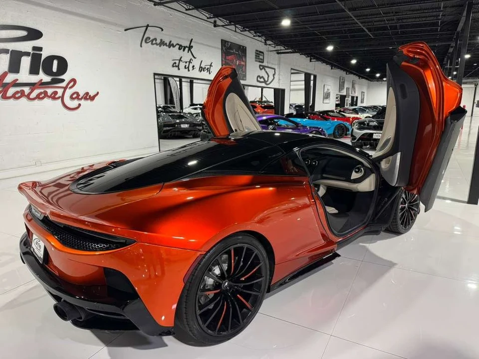 2020 McLaren GT - Image 15 of 21