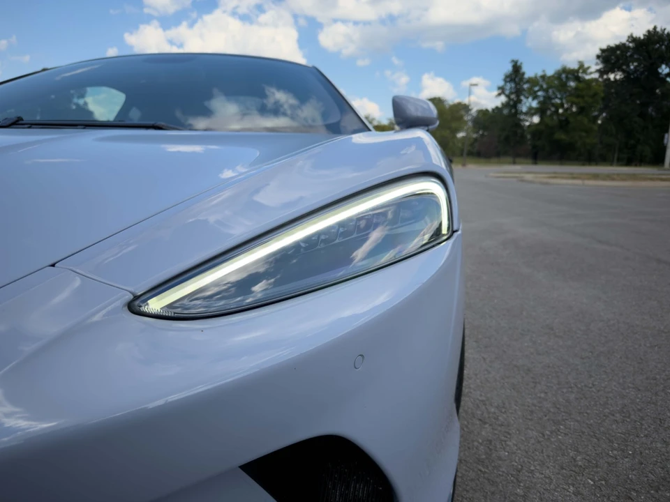 2020 McLaren GT - Image 26 of 31
