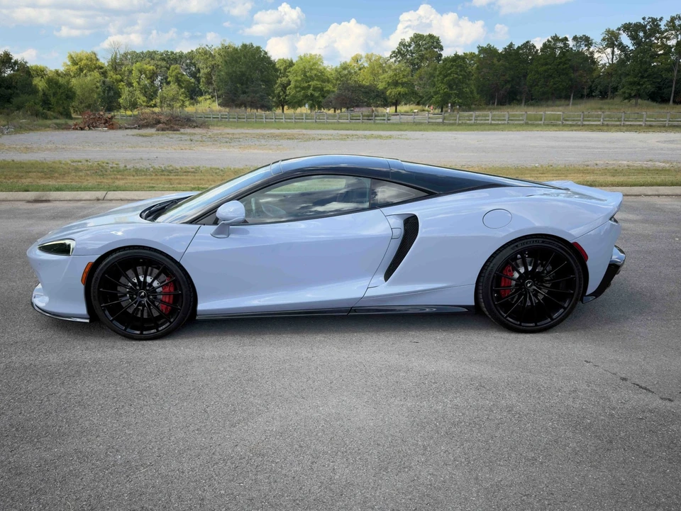 2020 McLaren GT - Image 14 of 31