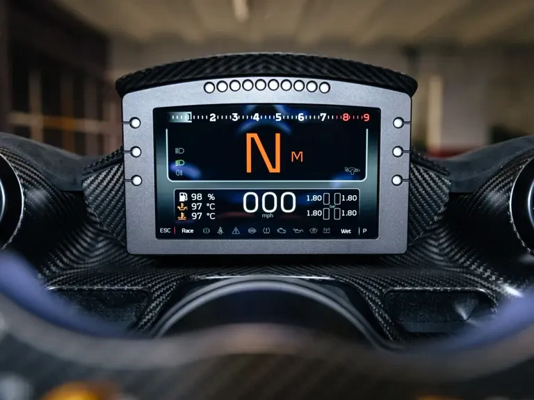 2020 McLaren Senna - Image 11 of 31