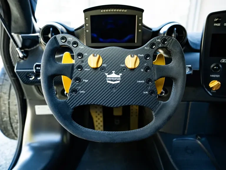 2020 McLaren Senna - Image 14 of 31