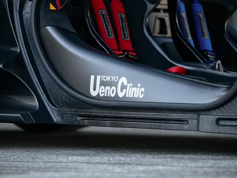 2020 McLaren Senna - Image 27 of 31