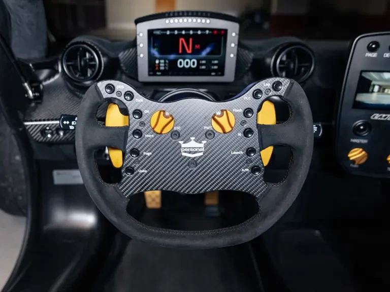 2020 McLaren Senna - Image 22 of 31
