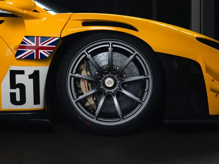 2020 McLaren Senna - Image 30 of 31
