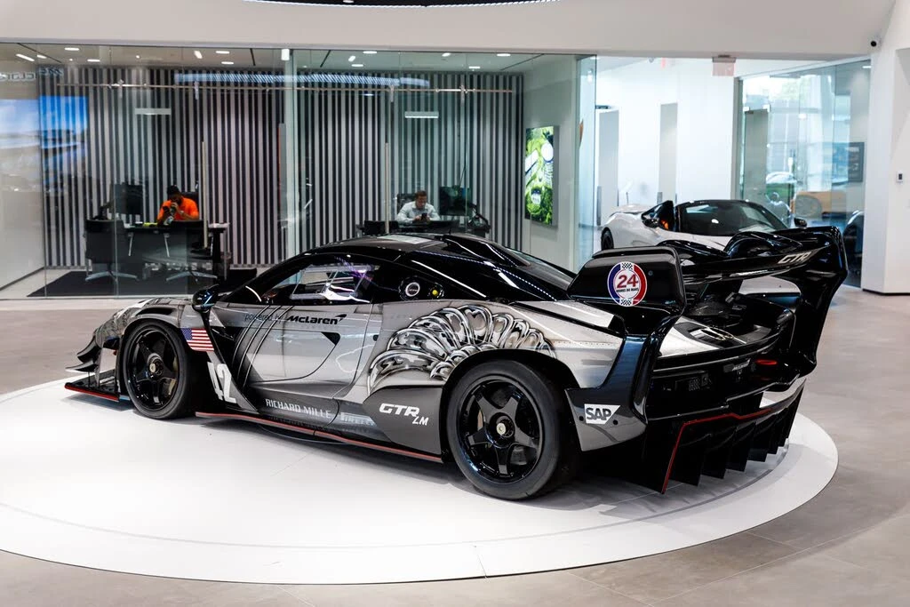 2020 McLaren Senna - Image 12 of 31