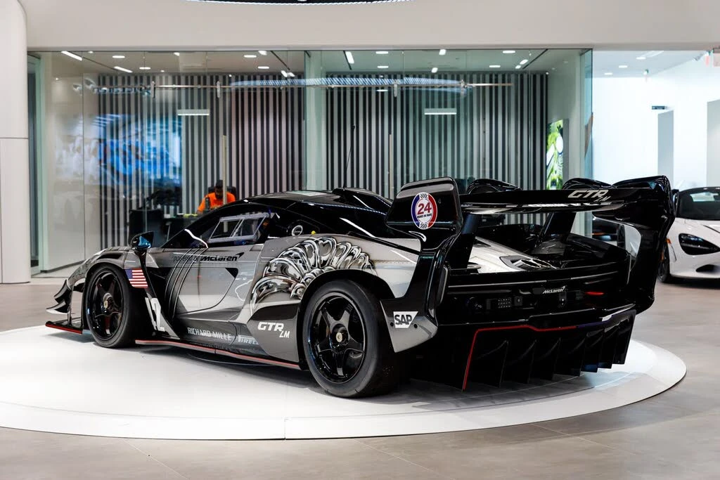 2020 McLaren Senna - Image 14 of 31