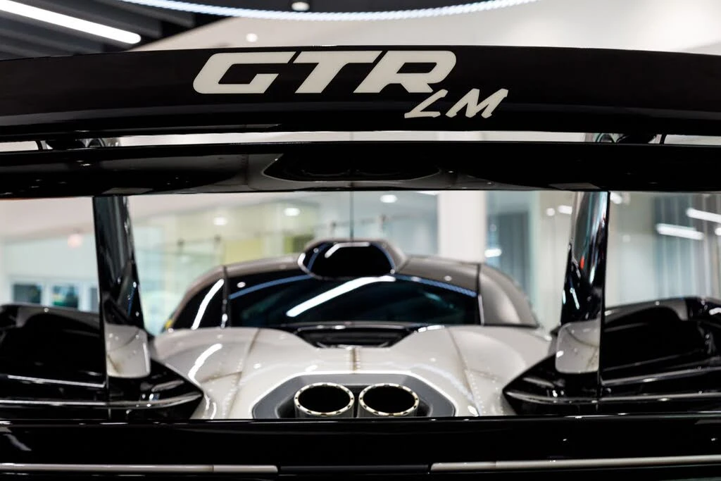 2020 McLaren Senna - Image 19 of 31