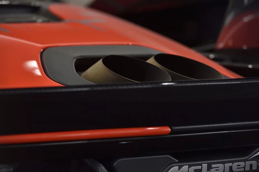 2020 McLaren Senna - Image 22 of 31