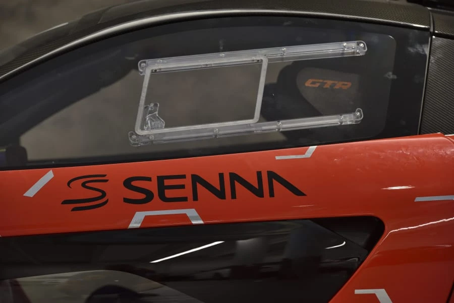 2020 McLaren Senna - Image 28 of 31