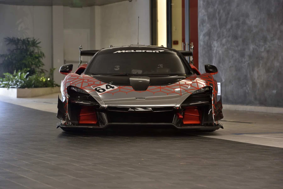 2020 McLaren Senna - Image 13 of 31