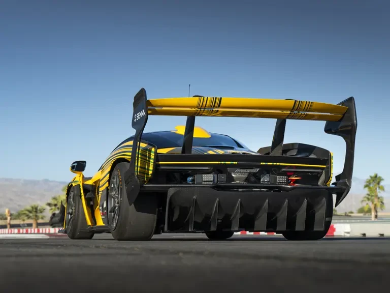 2020 McLaren Senna - Image 28 of 31