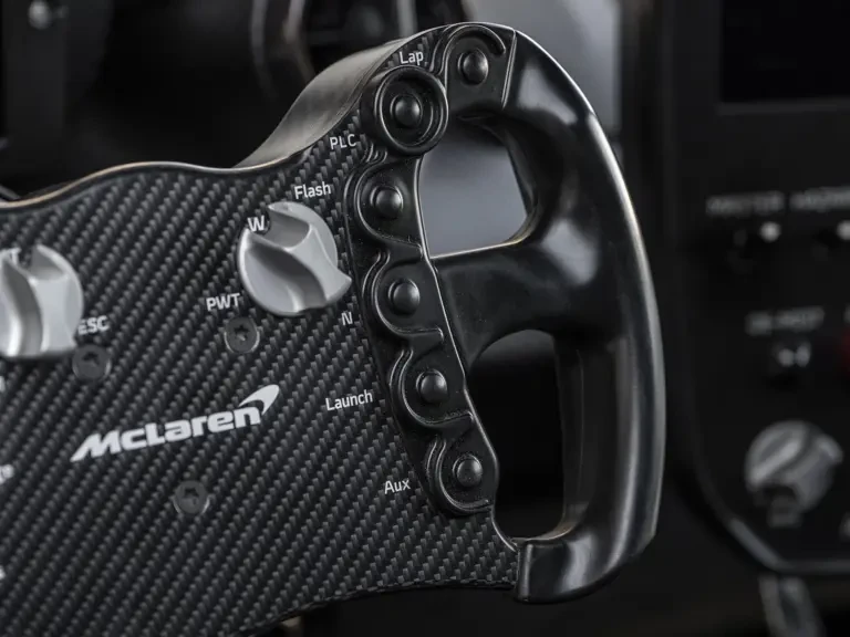 2020 McLaren Senna - Image 24 of 31