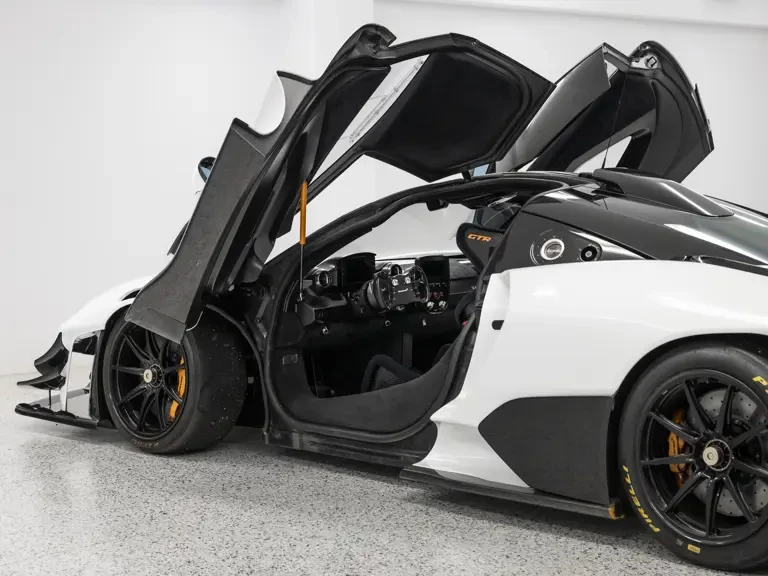2020 McLaren Senna - Image 4 of 31