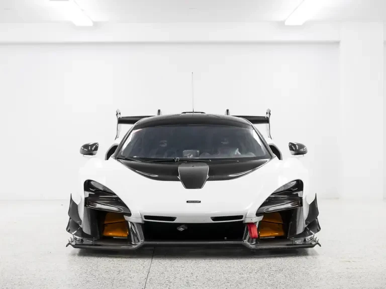 2020 McLaren Senna - Image 7 of 31