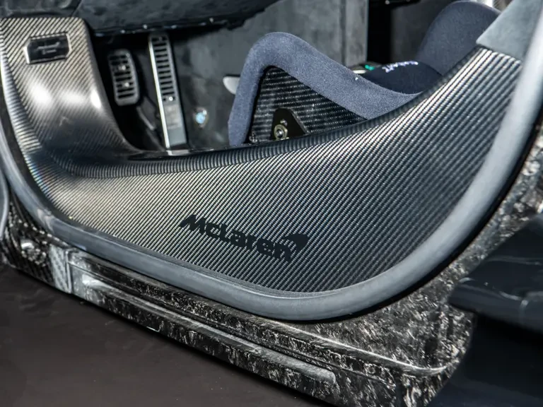 2020 McLaren Senna - Image 31 of 31