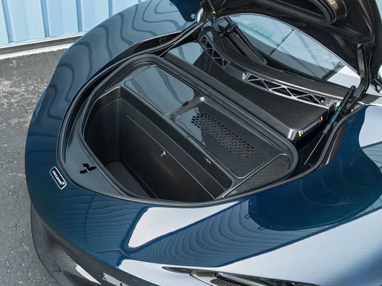2020 McLaren Speedtail - Image 31 of 31