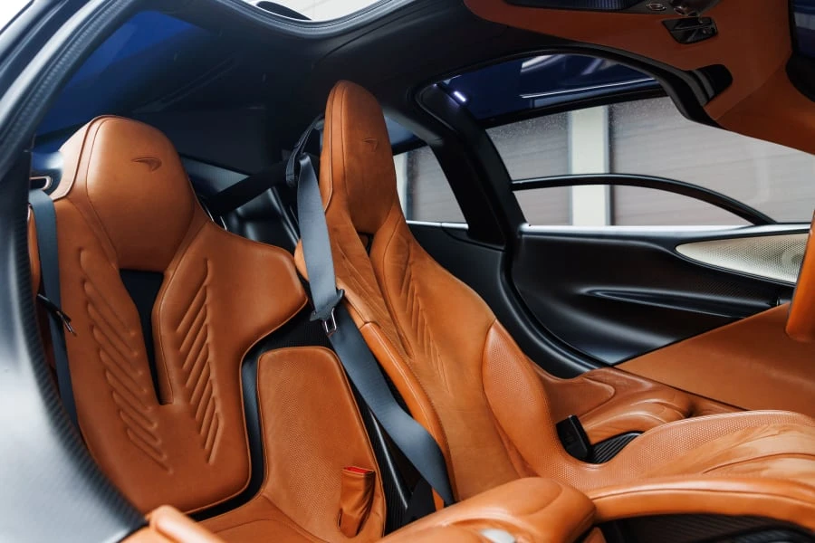 2020 McLaren Speedtail - Image 30 of 31