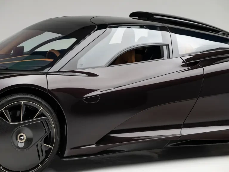 2020 McLaren Speedtail - Image 24 of 31