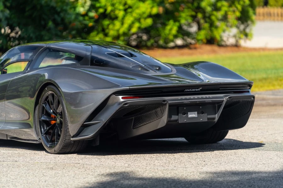 2020 McLaren Speedtail - Image 30 of 31