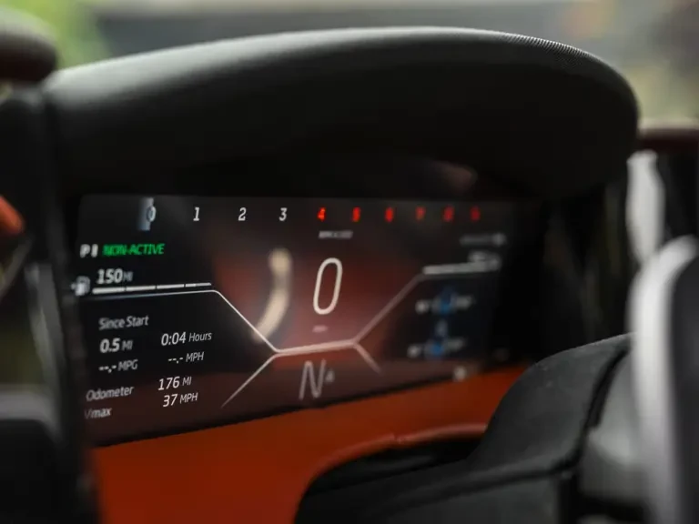 2020 McLaren Speedtail - Image 15 of 31
