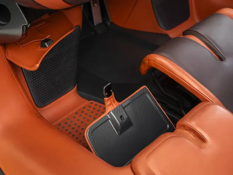 2020 McLaren Speedtail - Image 29 of 31