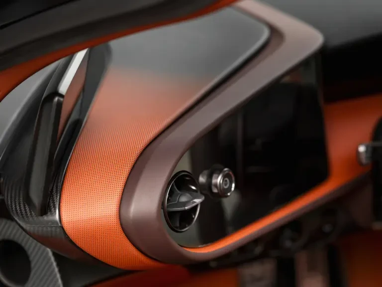 2020 McLaren Speedtail - Image 31 of 31