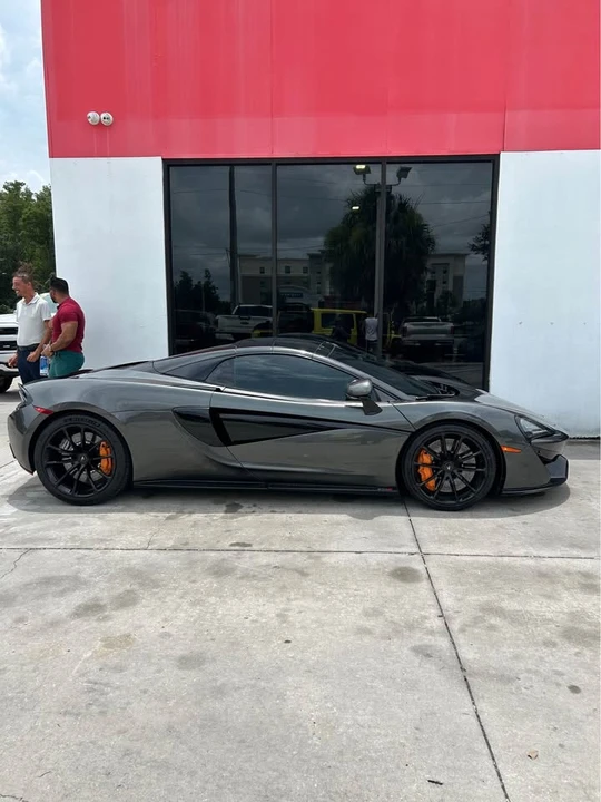 2020 McLaren 570S - Image 3 of 5