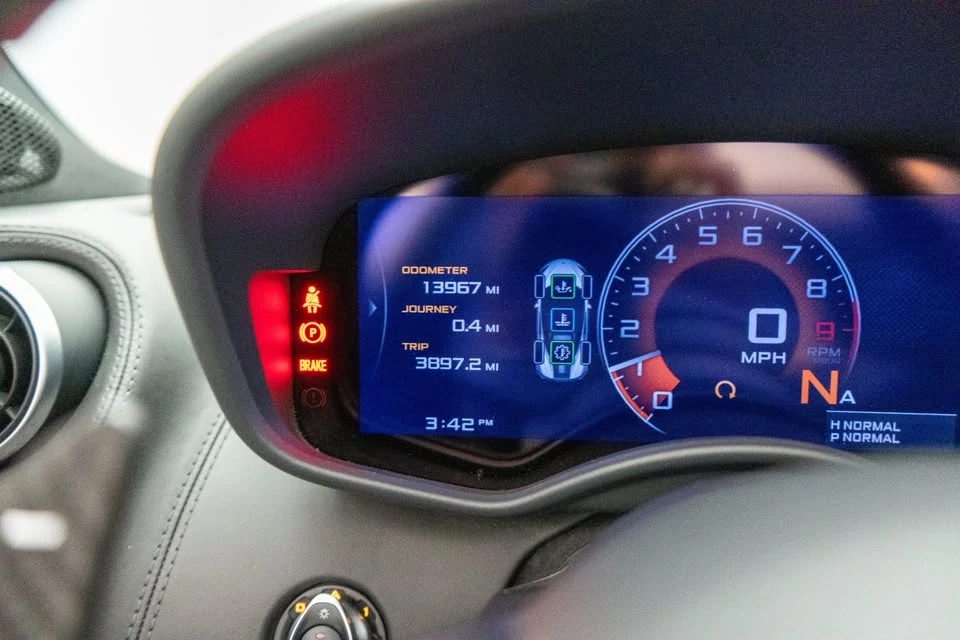 2020 McLaren 570S - Image 16 of 16