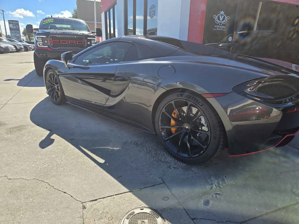 2020 McLaren 570S Spider - Image 4 of 11