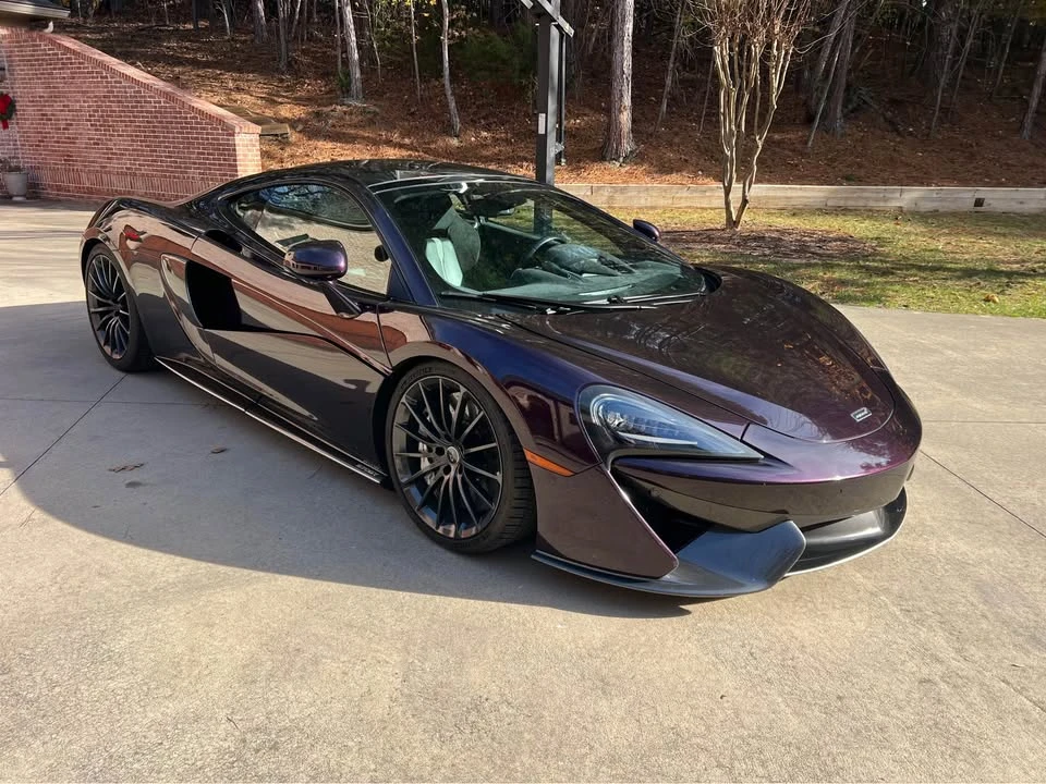 2020 McLaren 570GT - Image 2 of 20