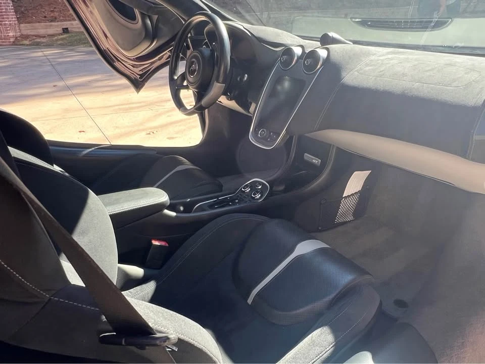 2020 McLaren 570GT - Image 15 of 20