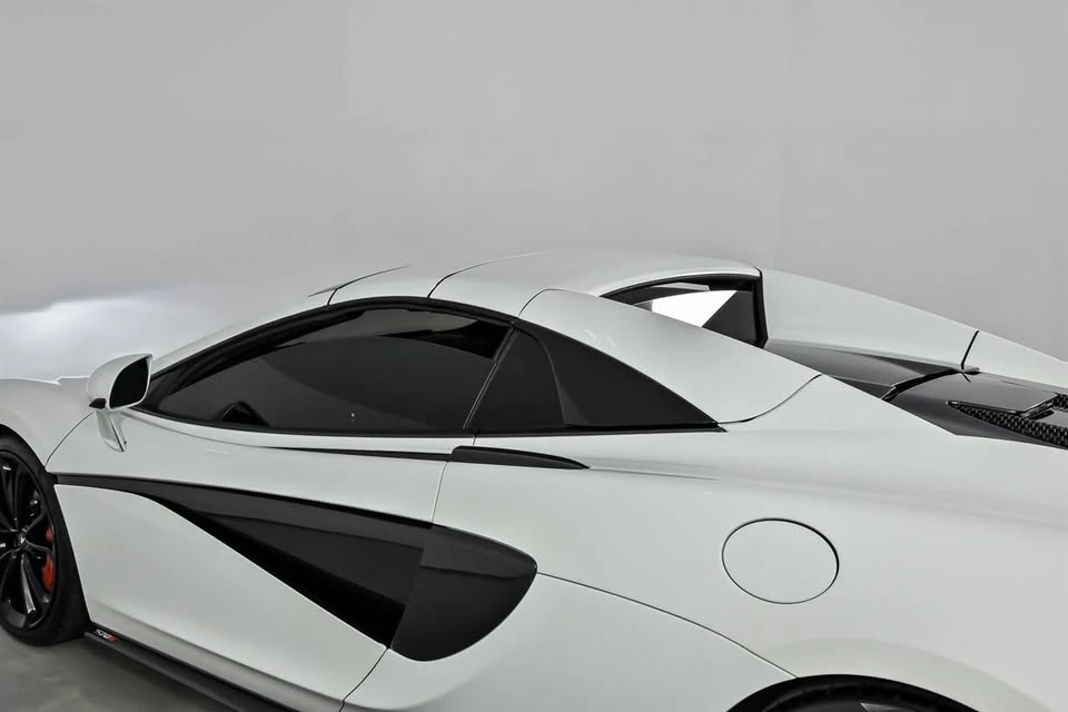 2020 McLaren 570S - Image 19 of 20