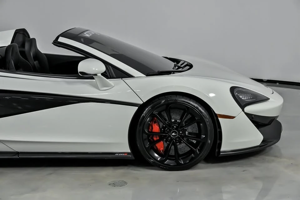 2020 McLaren 570S - Image 15 of 20
