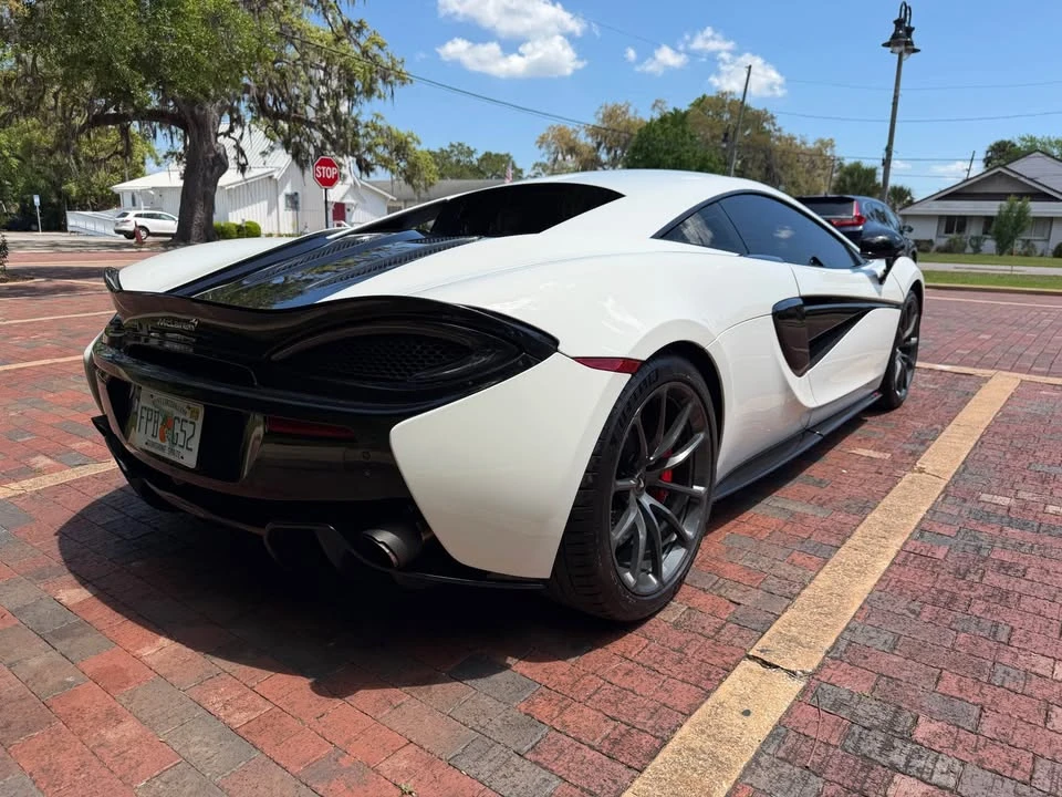 2020 McLaren 570S - Image 4 of 10