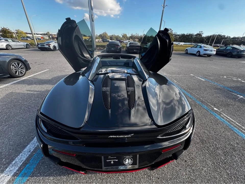 2020 McLaren 570S Spider - Image 10 of 11