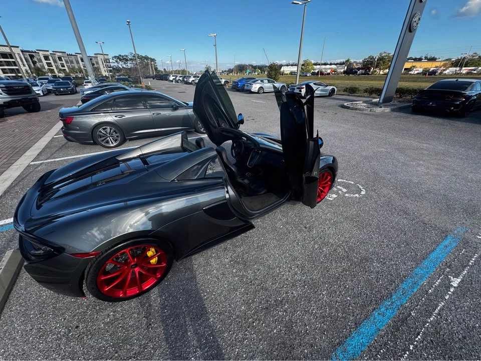 2020 McLaren 570S Spider - Image 9 of 11