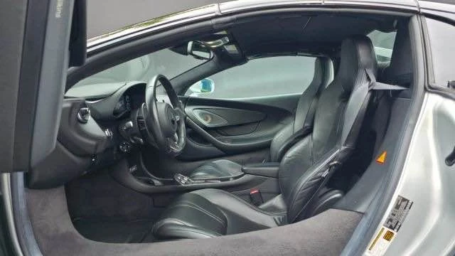 2020 McLaren 570S Spider - Image 10 of 12