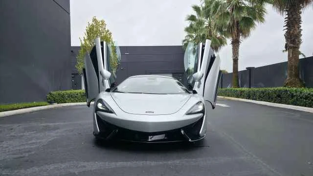 2020 McLaren 570S Spider - Image 3 of 12